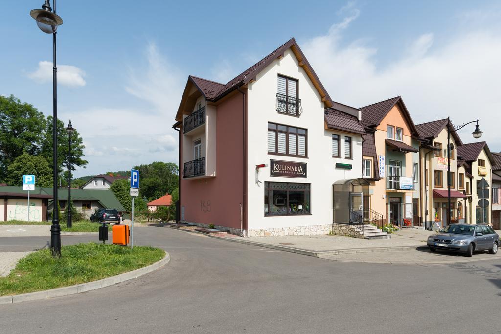 Noclegi Sebastian W Centrum Ustrzyki Dolne Exterior foto